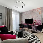 Appartement Air Conditioned In Center By Renters Prestige