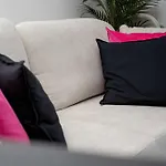 Air Conditioned In Center By Renters Prestige *