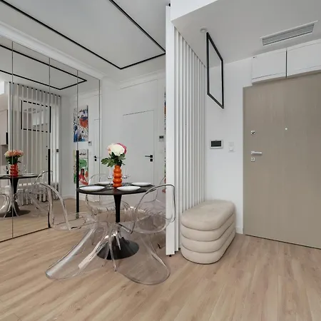 Air Conditioned In Center By Renters Prestige Apartment Breslau