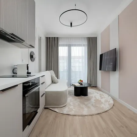 Air Conditioned In Center By Renters Prestige
