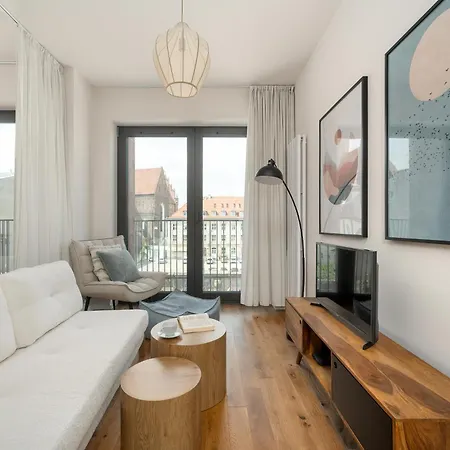 Air Conditioned In Center By Renters Prestige Apartman *