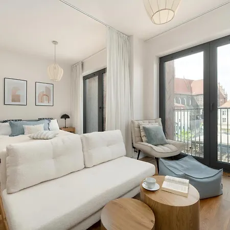 Air Conditioned In Center By Renters Prestige * Wrocław